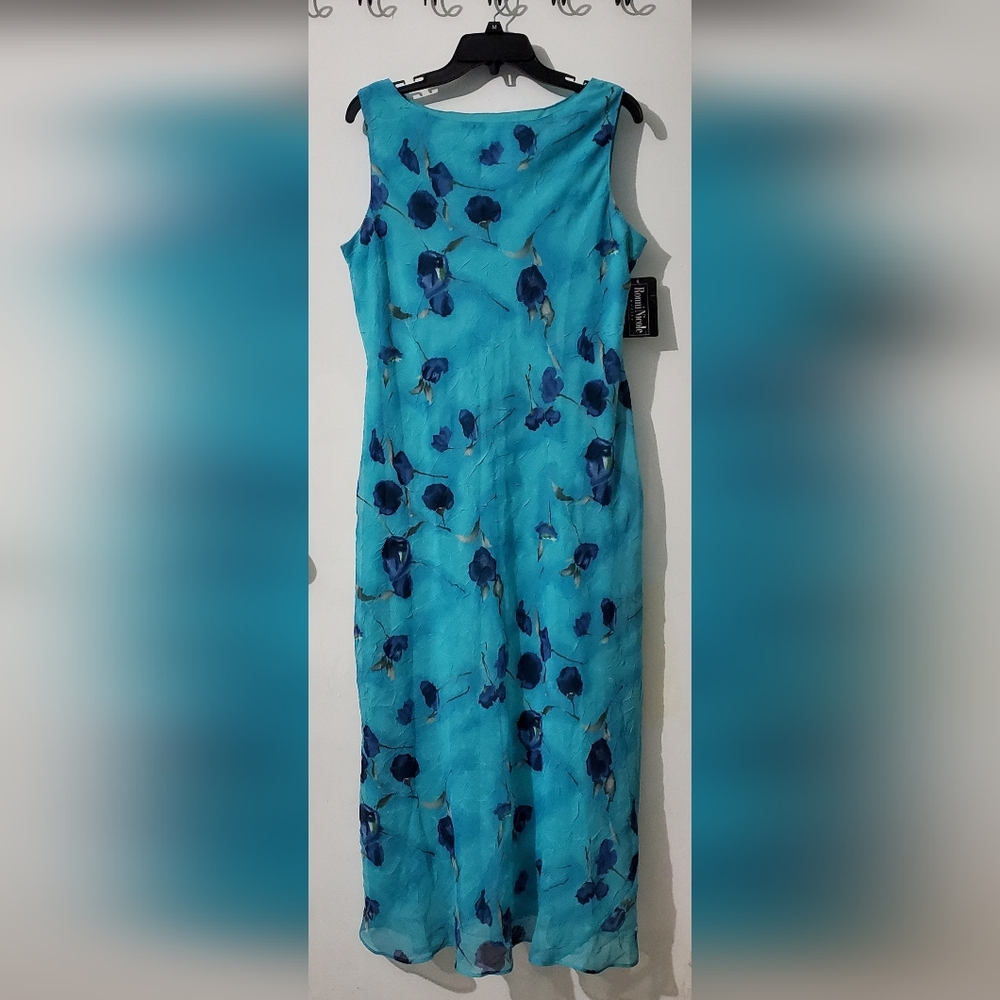 Y2K Ronni Nicole petite women's sleeveless chiffon floral print dress. NWT